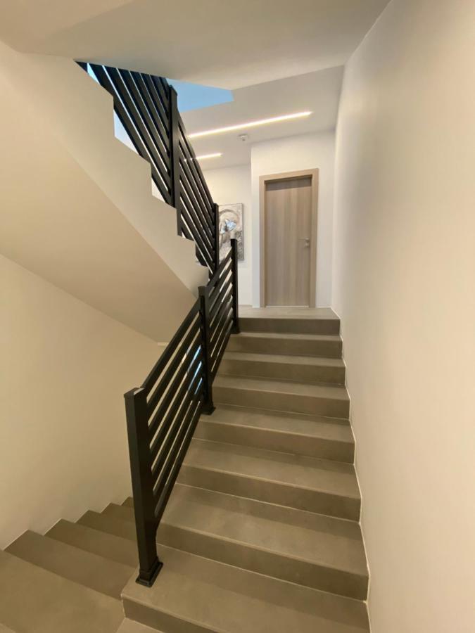 Apartmani Kumenat Биоград-на-Мору Экстерьер фото