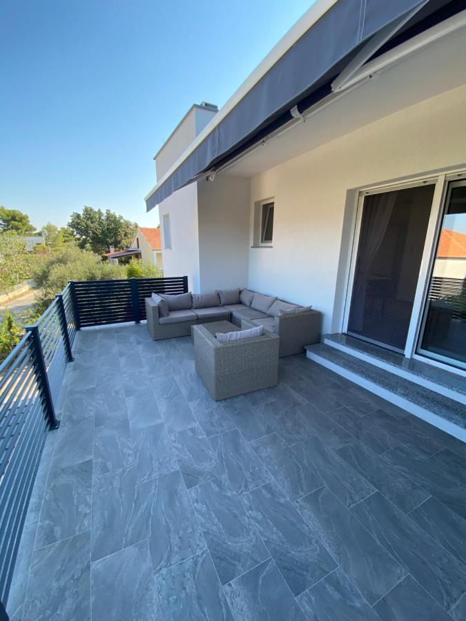 Apartmani Kumenat Биоград-на-Мору Экстерьер фото