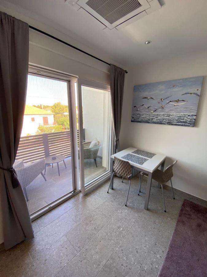 Apartmani Kumenat Биоград-на-Мору Экстерьер фото